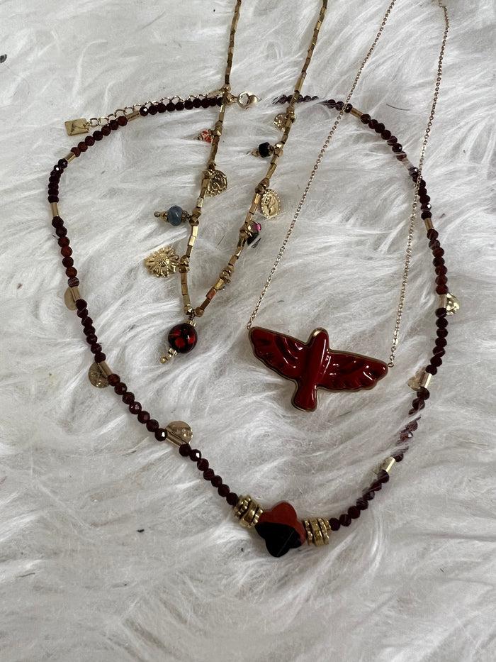 Les Bohémiennes Collier Court Eagle Rouge