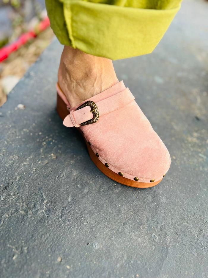 les bohémiennes Sabots à talons Daim Rose