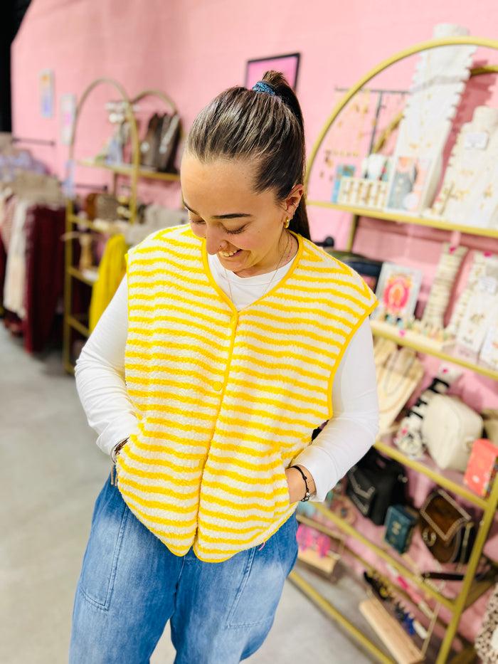 Les Bohémiennes Veste Sans Manche Americana Rayée Jaune