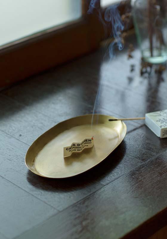 Les Choses Simples Plateau En Laiton Taille S