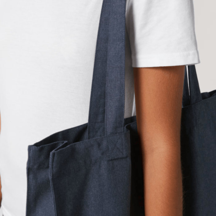 Les Petits Basics Hors Piste. Large Shopping Bag