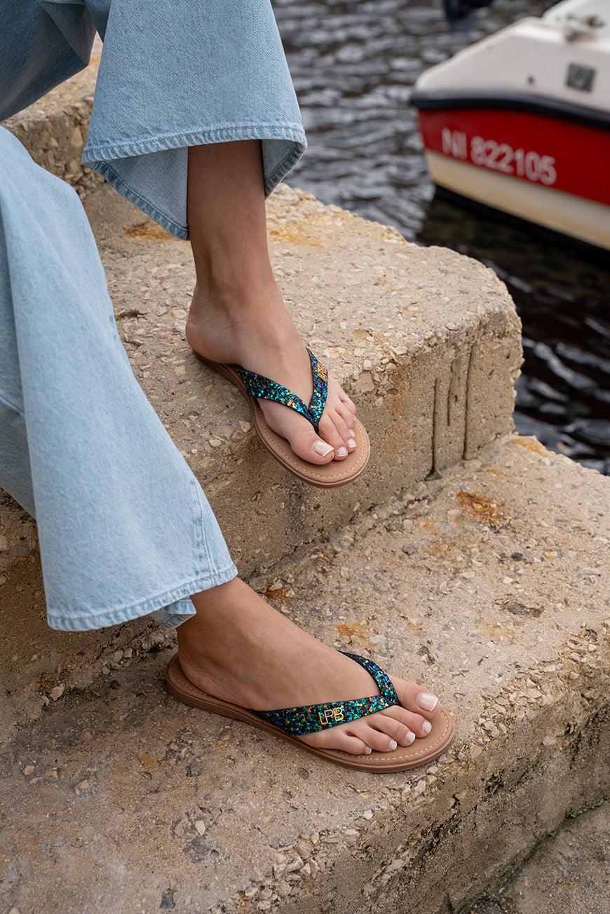 Les P'tites Bombes TONGS LIRIA NOIR GLITTER