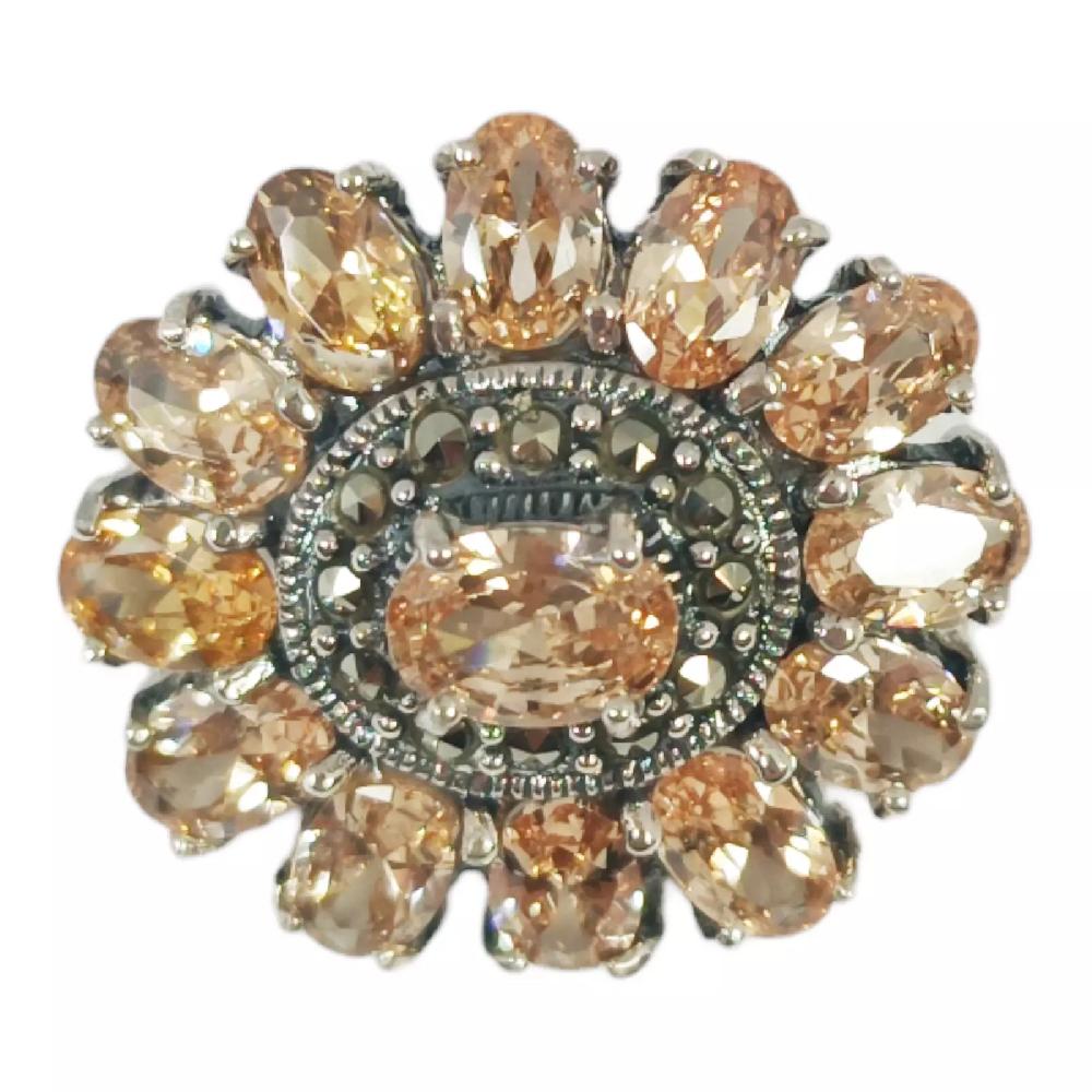 les trésors de lily Broche Argent 'Sappho' beige marcassite argenté 25x22 mm [S0539]
