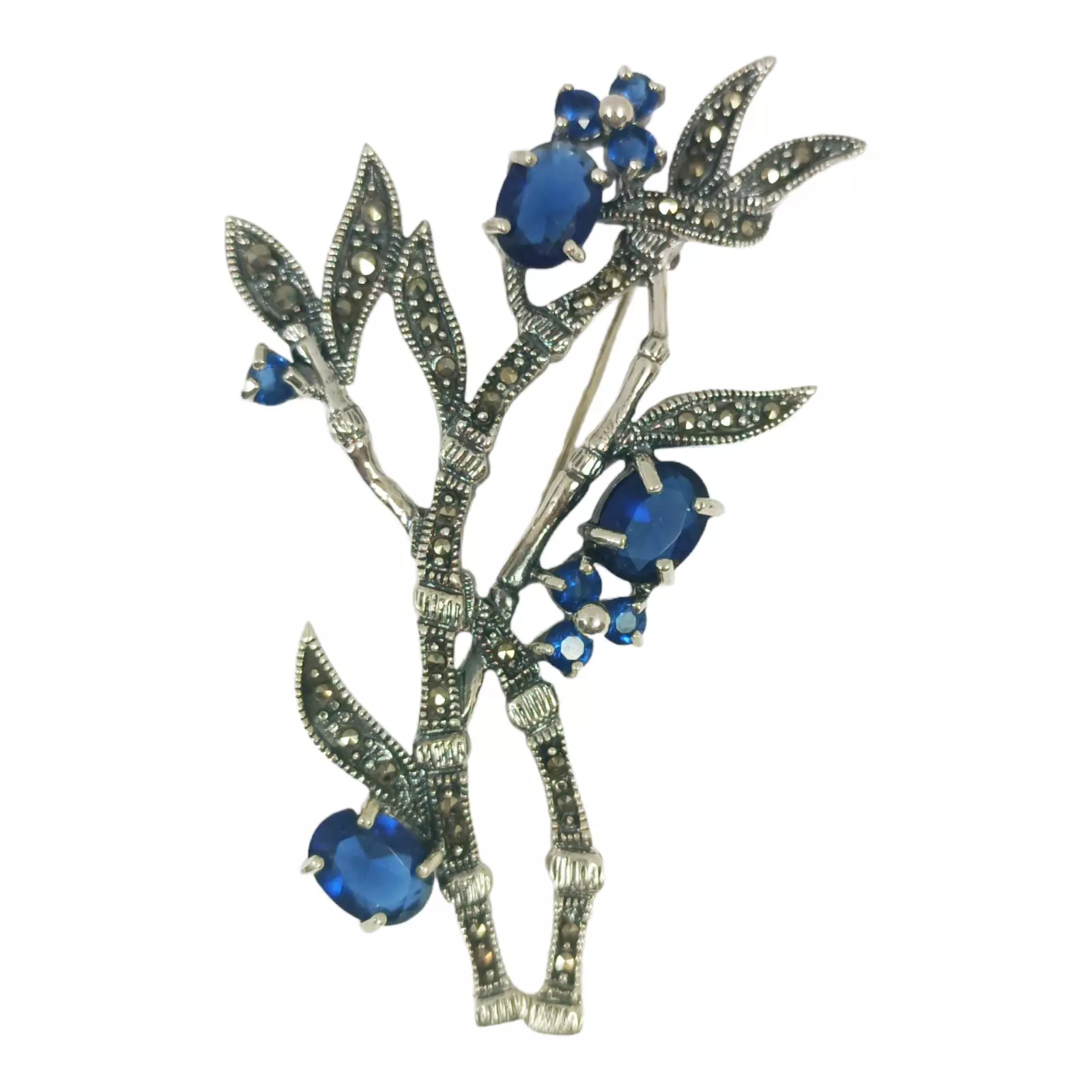 les trésors de lily Broche Argent 'Sappho' bleu marcassite argenté 65x35 mm (bambou) [S0544]