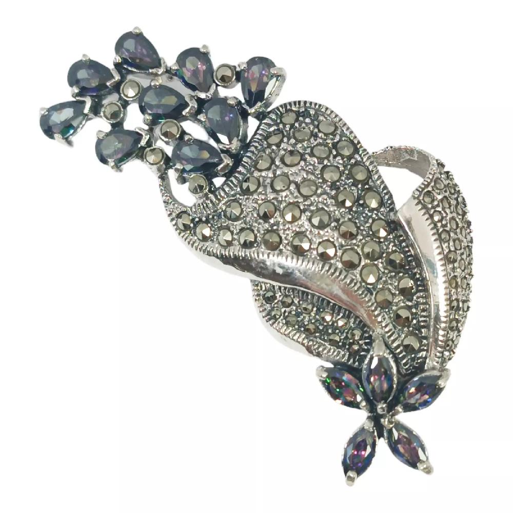 Les Trésors De Lily Broche Argent 'Sappho' Gris Bleu Marcassite Argenté 65x30 Mm (fleurs) [S0545]