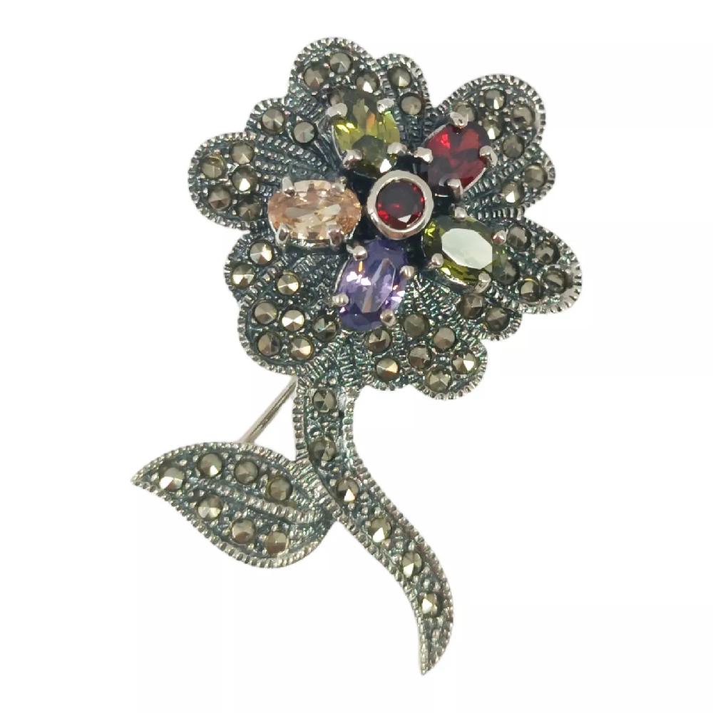 les trésors de lily Broche Argent 'Sappho' multicolore marcassite argenté 40x30 mm (fleur) [S0541]