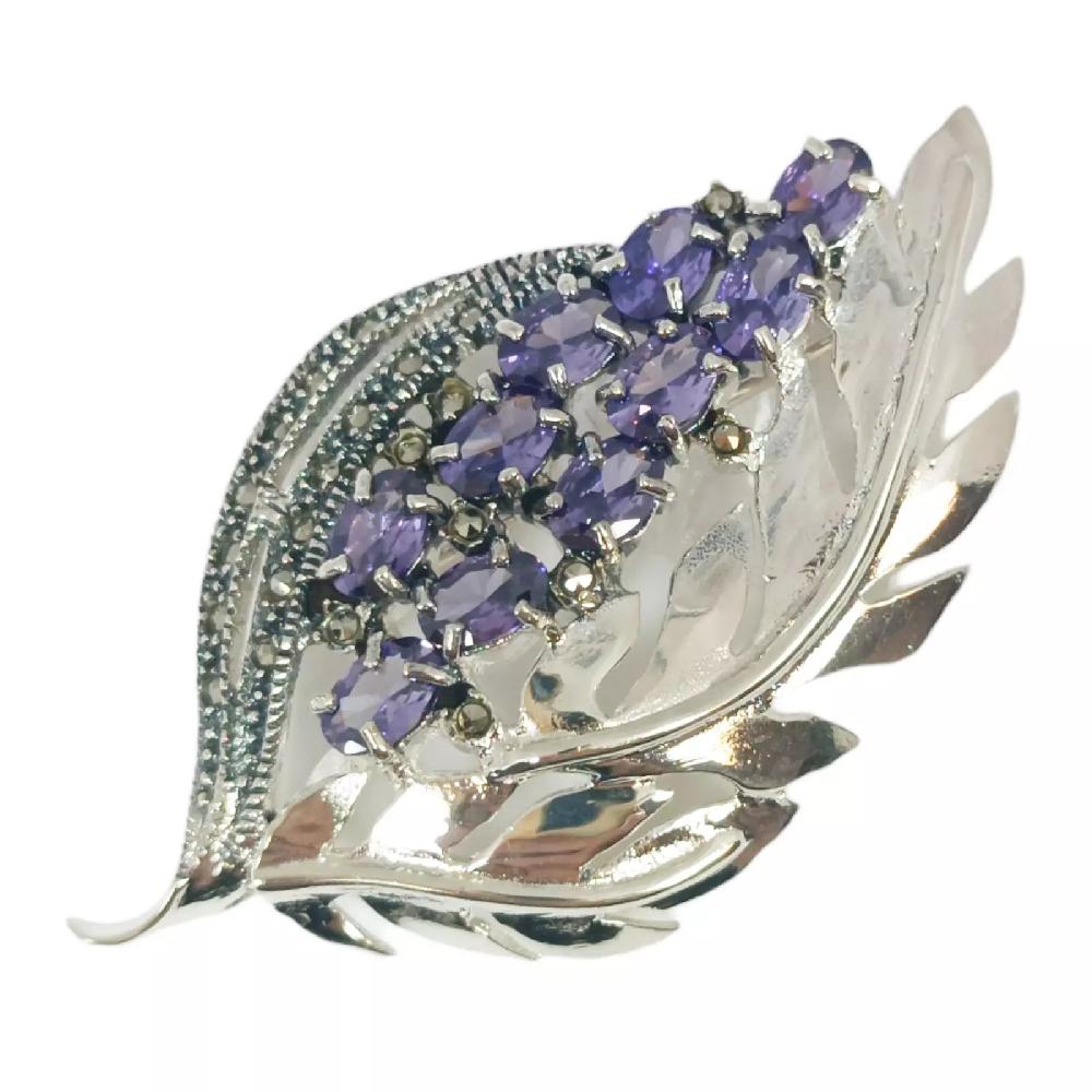 les trésors de lily Broche Argent 'Sappho' violet marcassite argenté 65x30 mm (fleurs) [S0547]