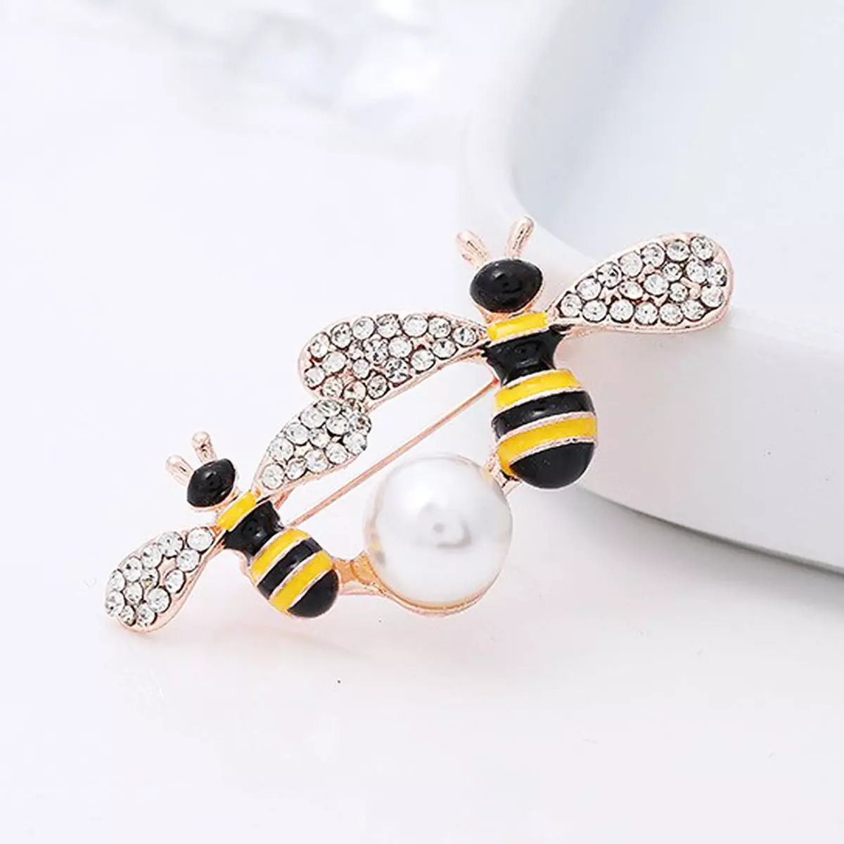 les trésors de lily Broche Créateur 'Abeilles' jaune doré 45x20 mm [R7289]