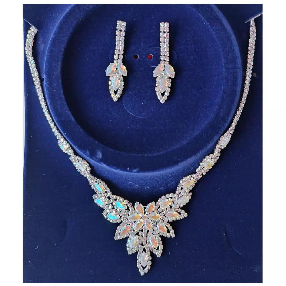 les trésors de lily Parure créateur 'Sissi' blanc boréal argenté (collier + boucles) motif 9x4 cm [R7363]