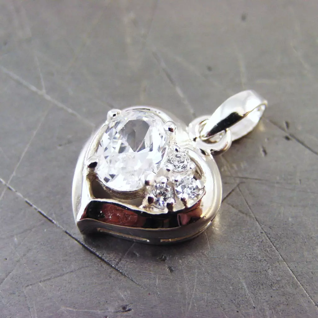 Les Trésors De Lily Pendentif Argent 'Charme De L'Amour' Blanc Argenté 11x10 Mm [G1617]
