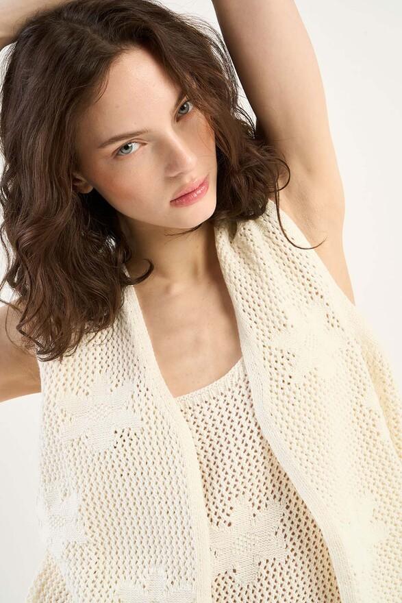 Les Tricots De Léa Gilet Sans Manches En Crochet à Fleurs En Coton GENOVY Milk