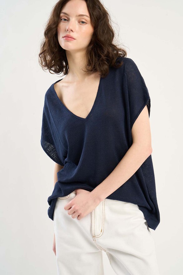 les tricots de léa Pull col V sans manches en 100% Lin MAELLAE Marine