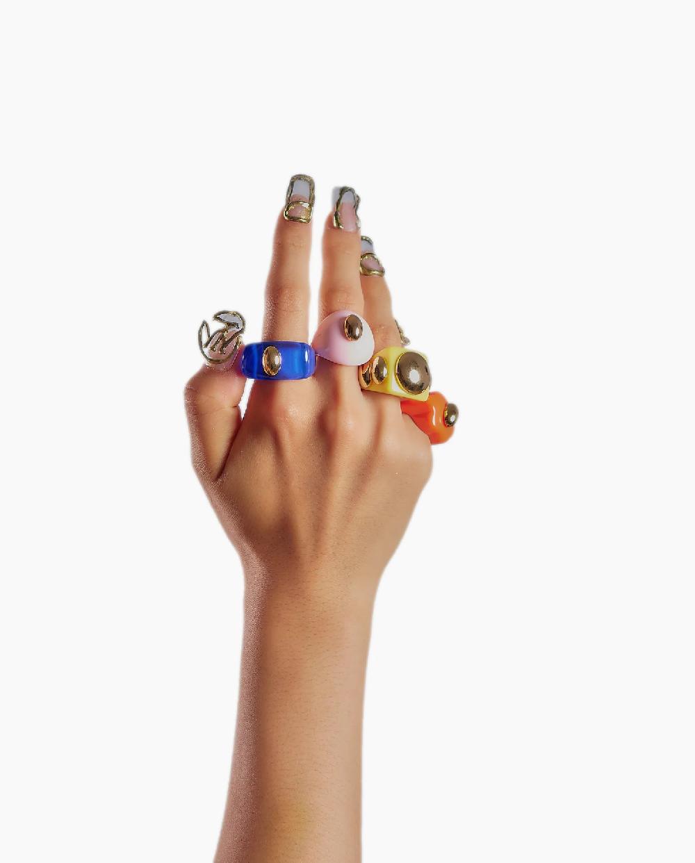 L'exception Bague En Plastique Beetle In Pool Bleu La Manso