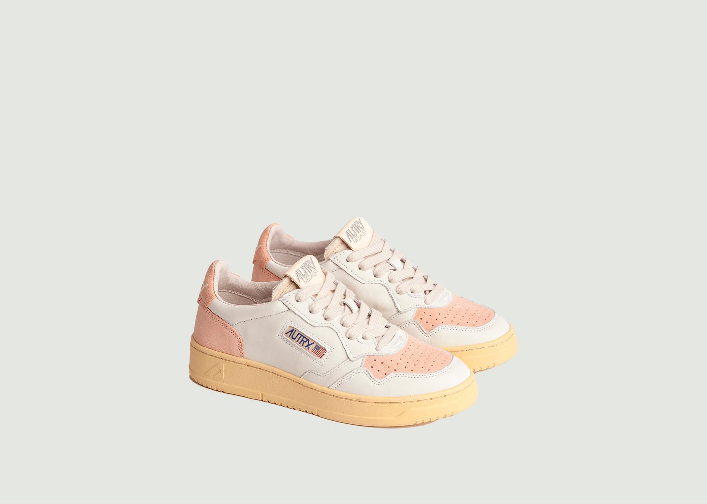 L'exception Baskets Medalist Low Daim Et Cuir Rose AUTRY