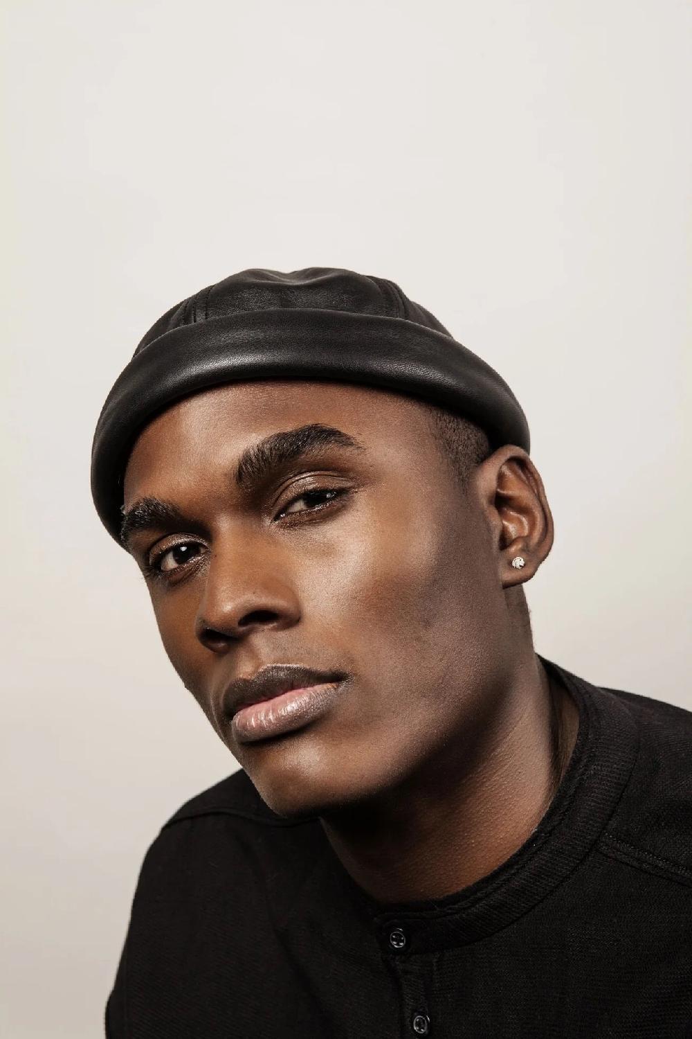 L'exception Bonnet Docker En Cuir Haut De Gamme Noir Béton Ciré