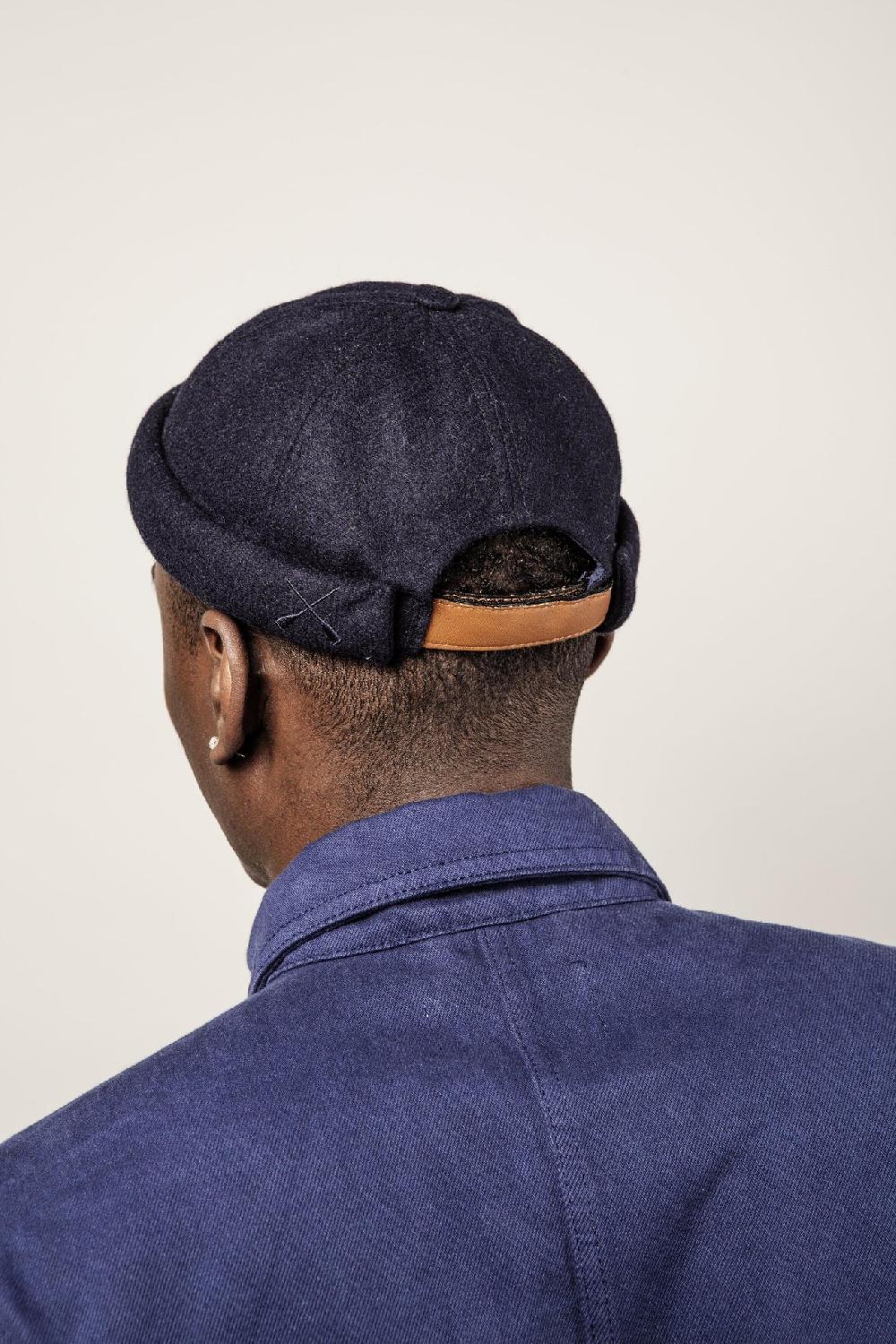 L'exception Bonnet Miki Docker Beanie Bleu Marine Béton Ciré