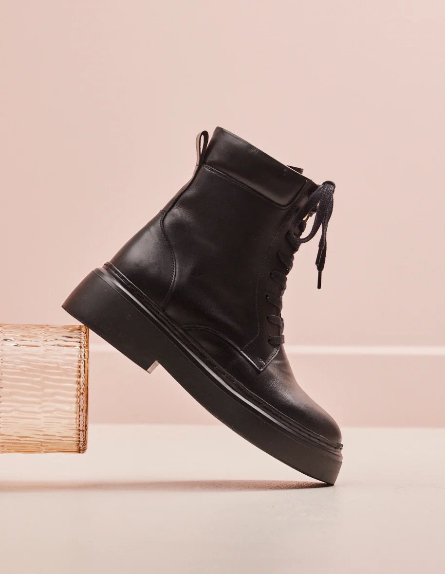 L'exception Bottines à Lacets Océane Noir Odaje Ex M.Moustache