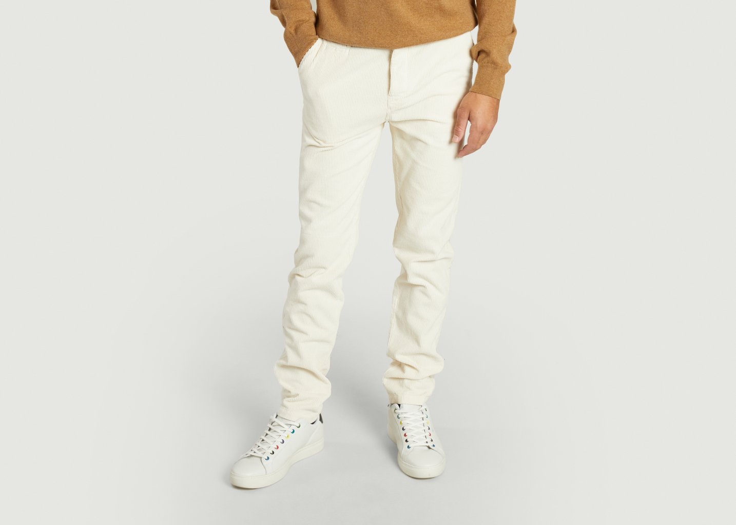 L'exception Chino En Velours Ecru Cuisse De Grenouille