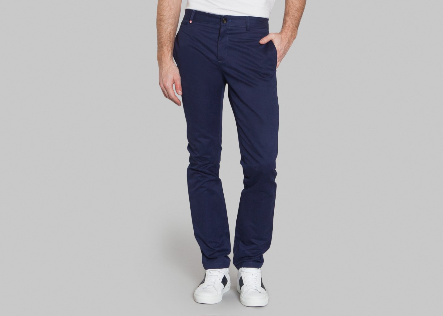 l'exception Chino Light Bleu Marine The Faraday Project