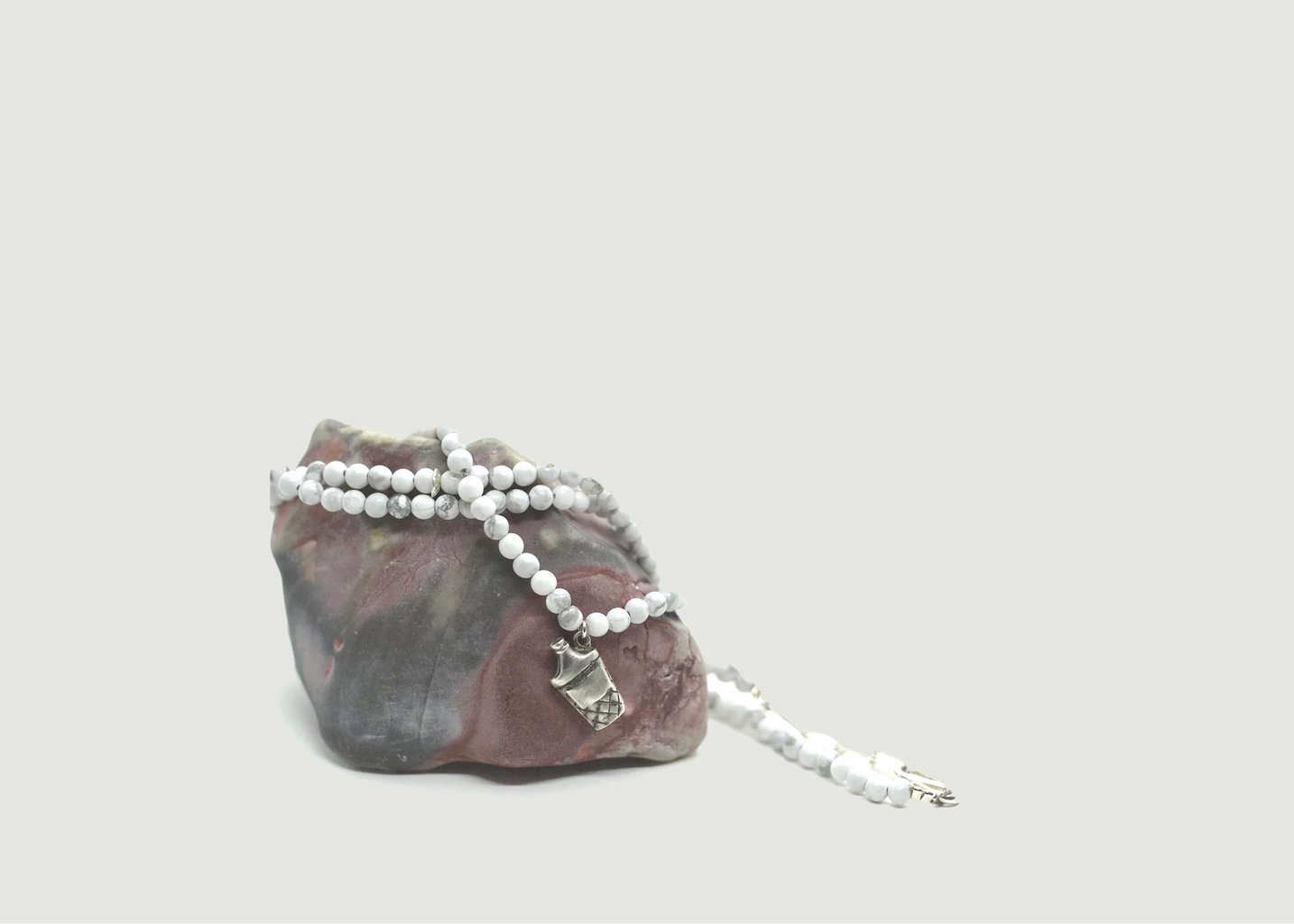 l'exception Collier Flasque Howlite Argent Maison Vanité