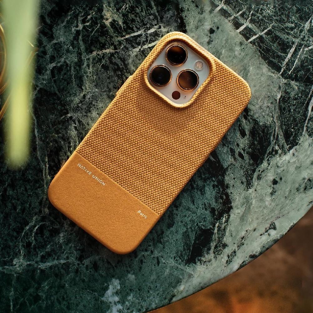 L'exception Coque (Re)Classic IPhone 15 Ocre Native Union