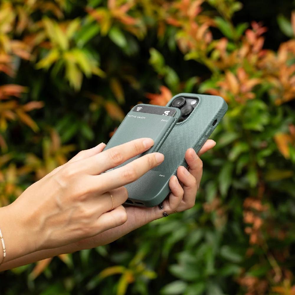 L'exception Coque (Re)Classic IPhone Vert Bouteille Native Union