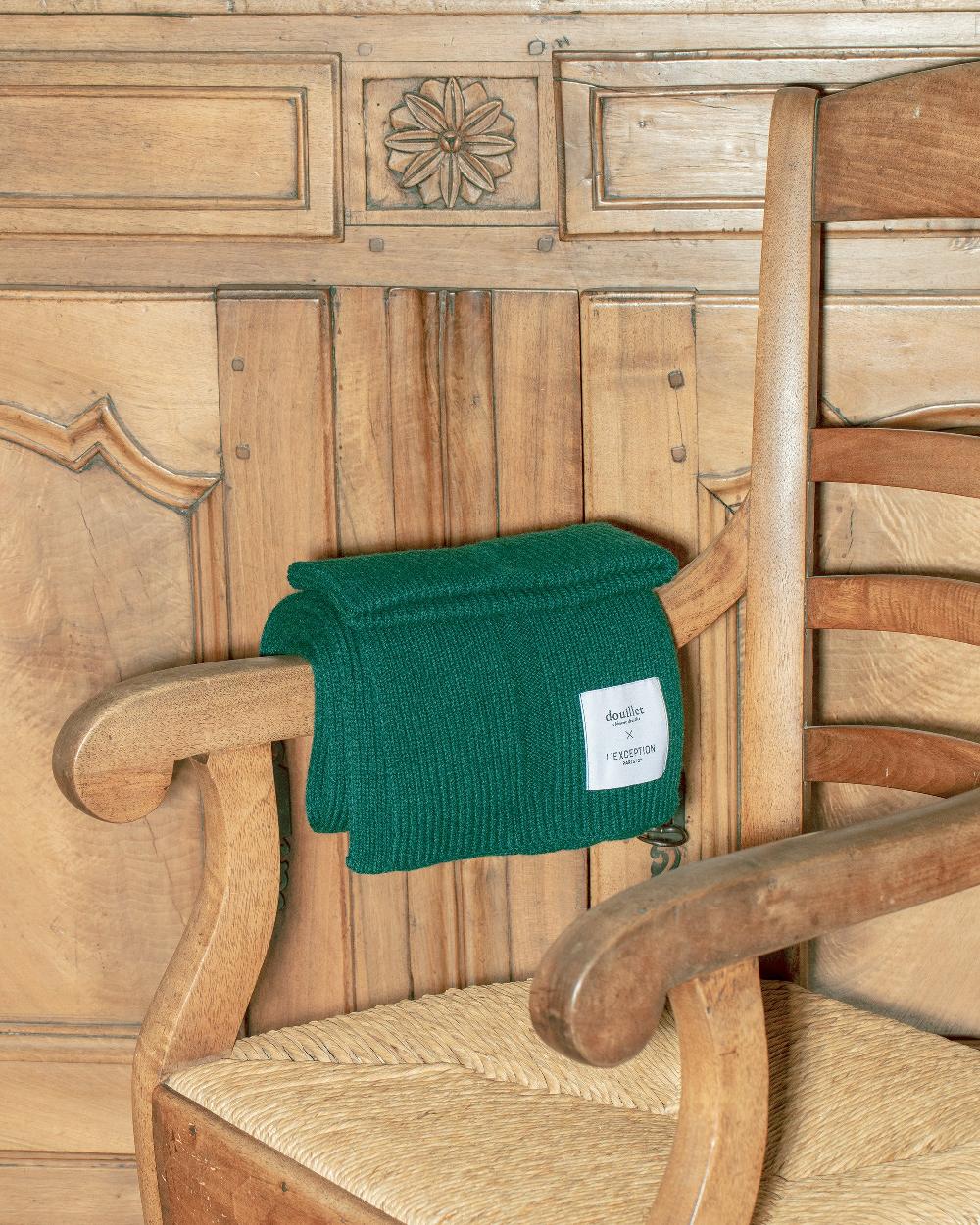 L'exception Écharpe En Cachemire Et Laine Régénérés L'Exception Paris X Douillet Vert Bouteille L'Exception Paris