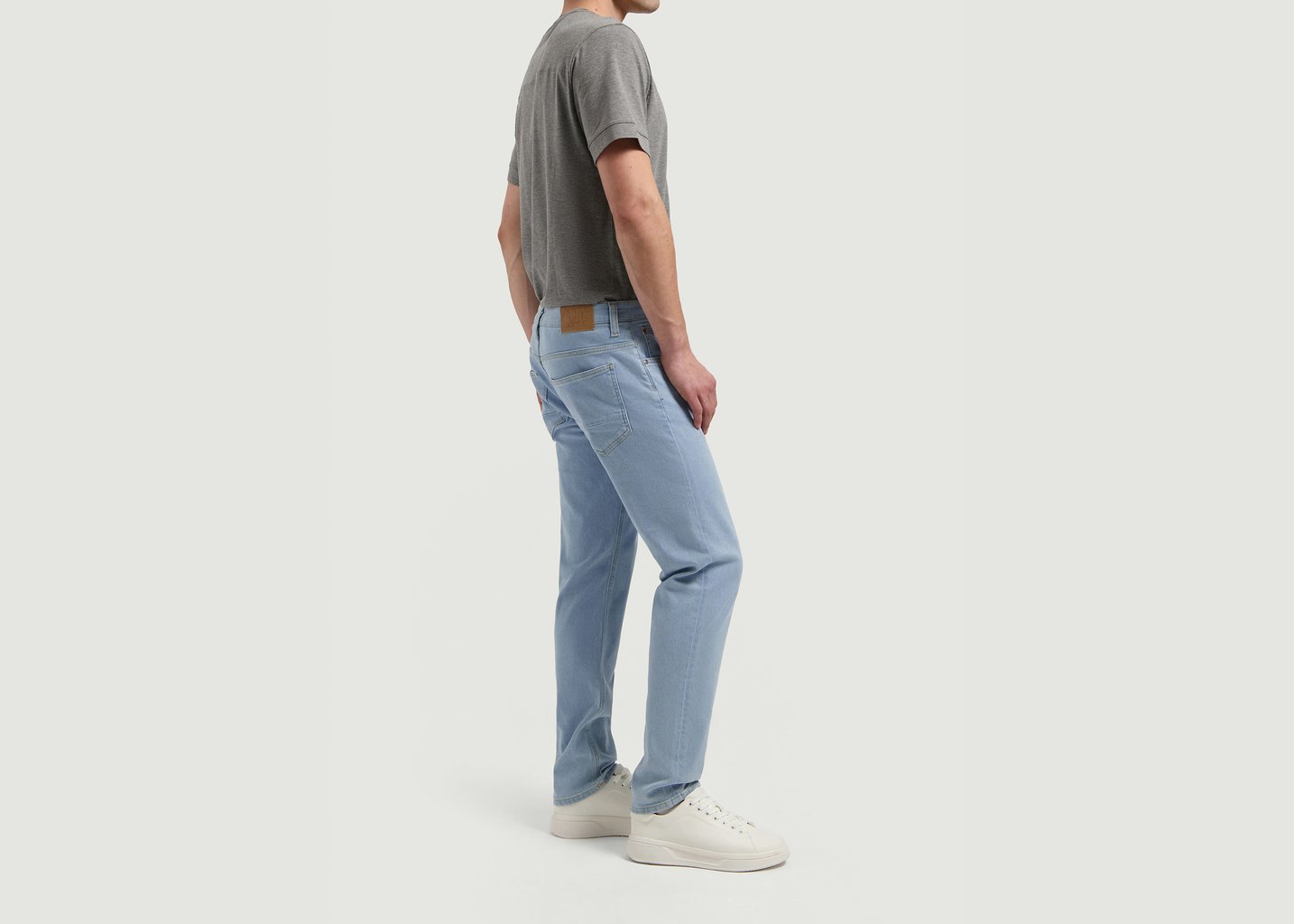 L'exception Jean Dunn Low Tapered Bleu Clair Mud Jeans