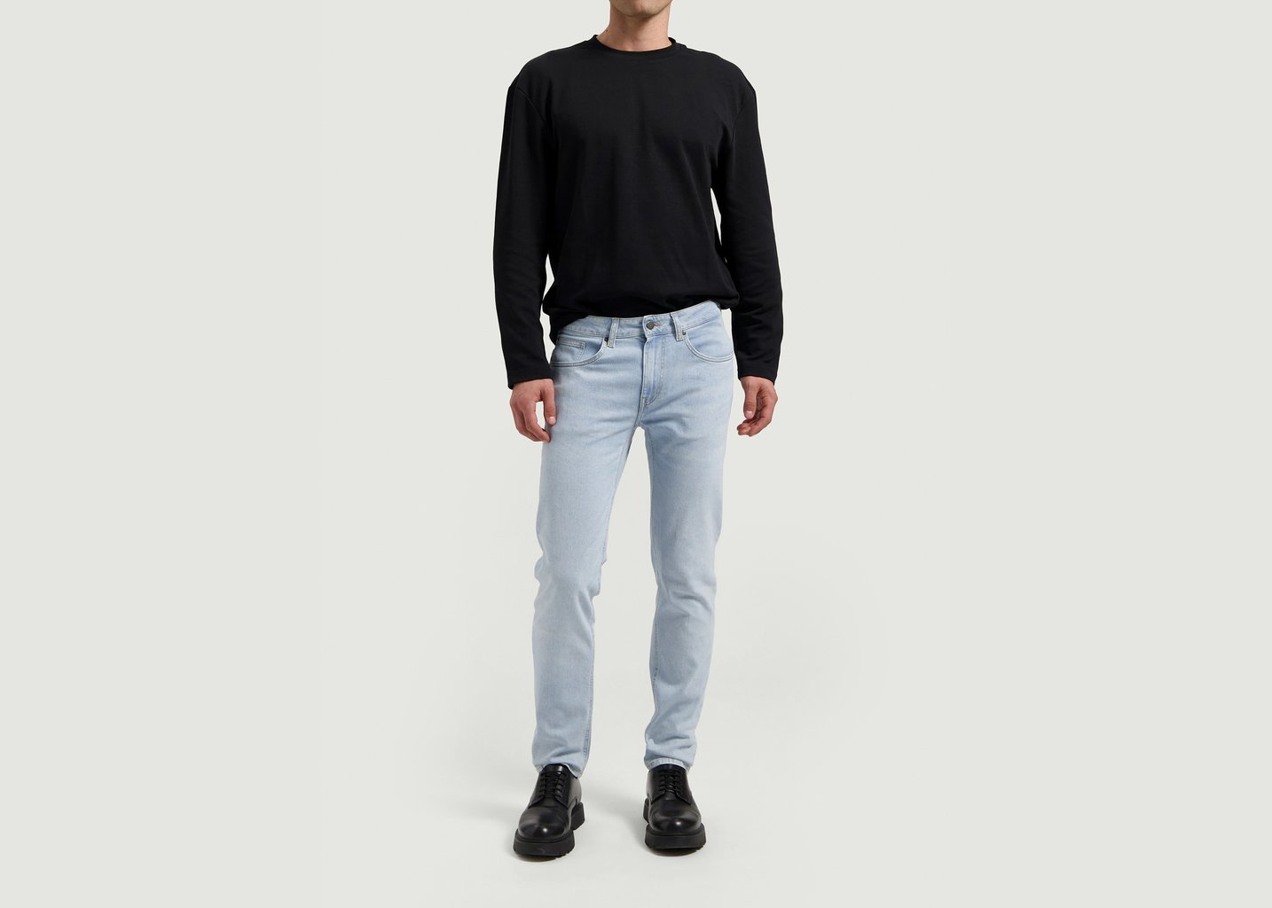 l'exception Jean Dunn Low Tapered Bleu Clair Mud Jeans