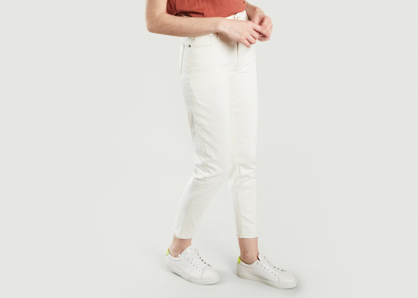L'exception Jean Teinté Mams Stretch Tapered Blanc Mud Jeans