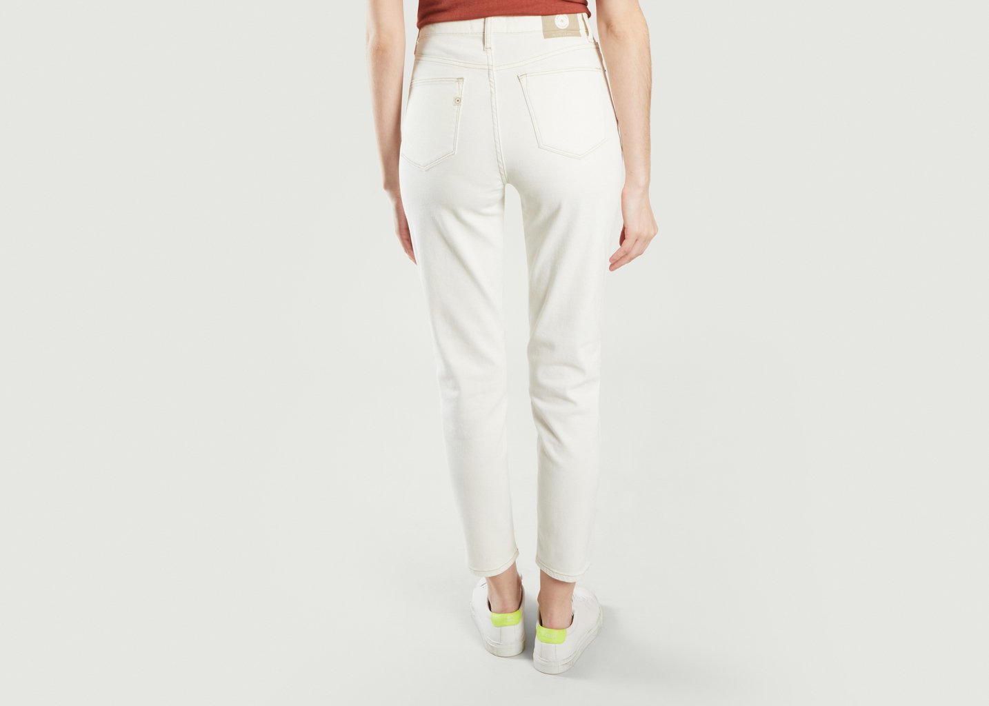 L'exception Jean Teinté Mams Stretch Tapered Blanc Mud Jeans