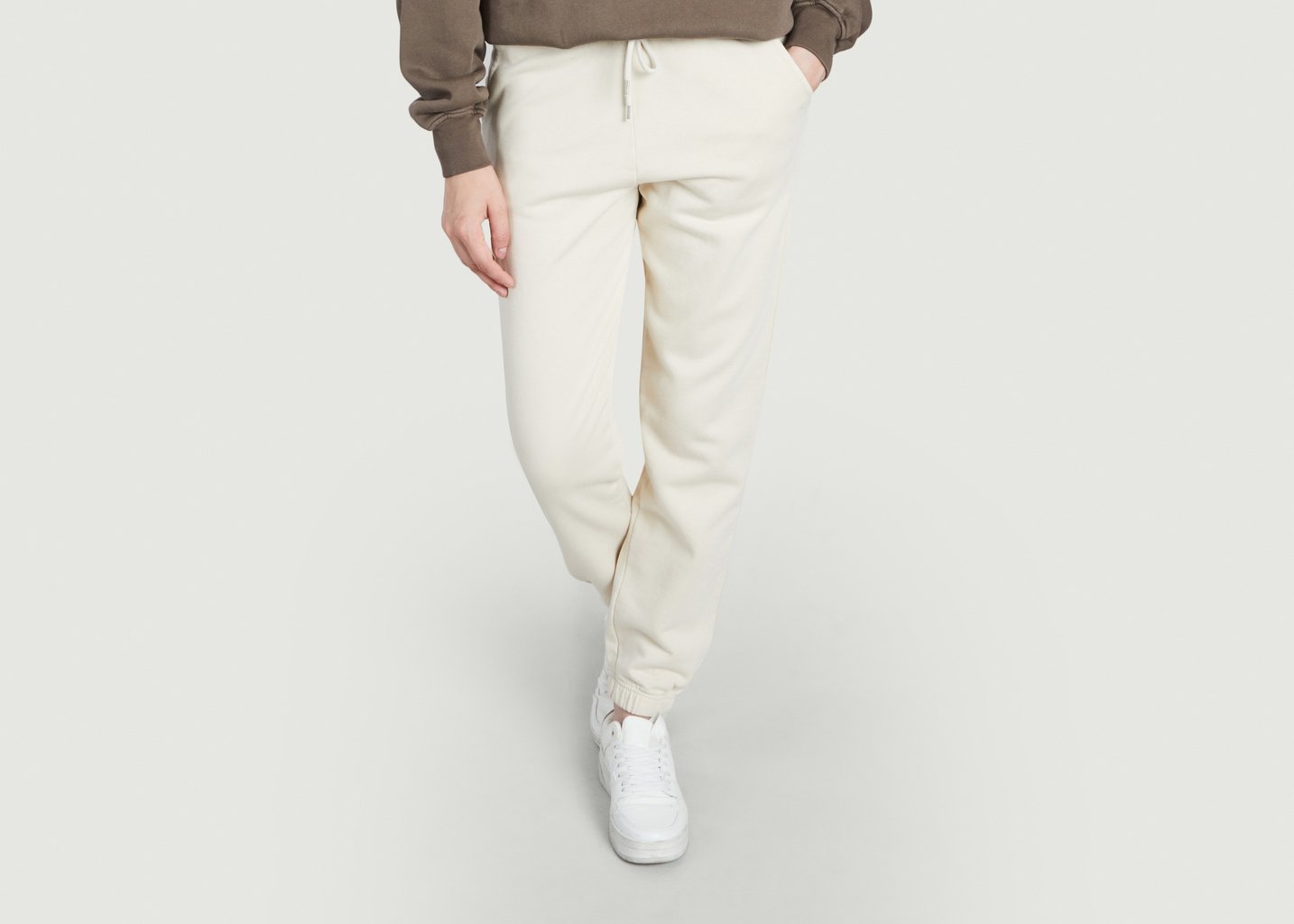 l'exception Jogging en coton bio Ecru Colorful Standard