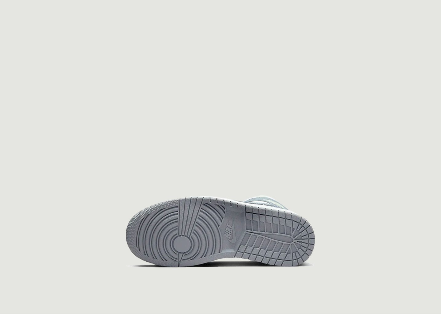 L'exception Air Jordan 1 Mid Grey Sail Gris Nike