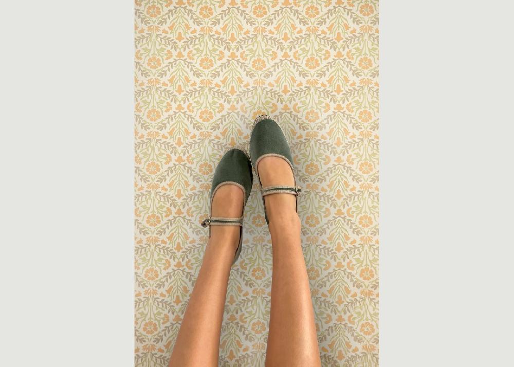 L'exception Ballerine Uta En Velours Gris Flabelus