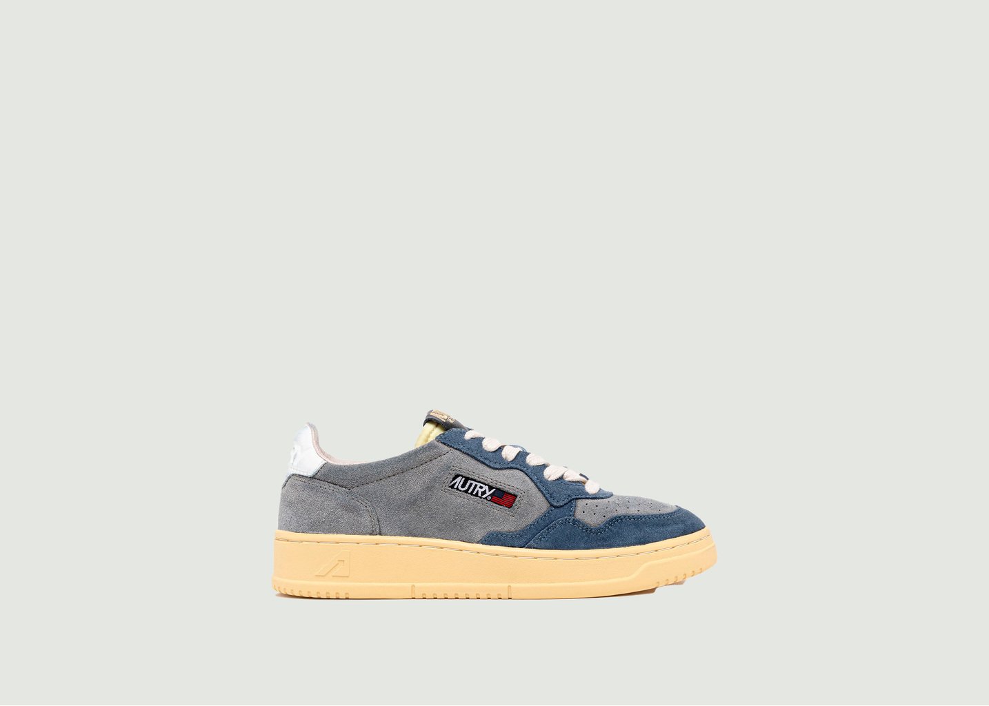l'exception Basket Medalist Low Suede Bleu AUTRY