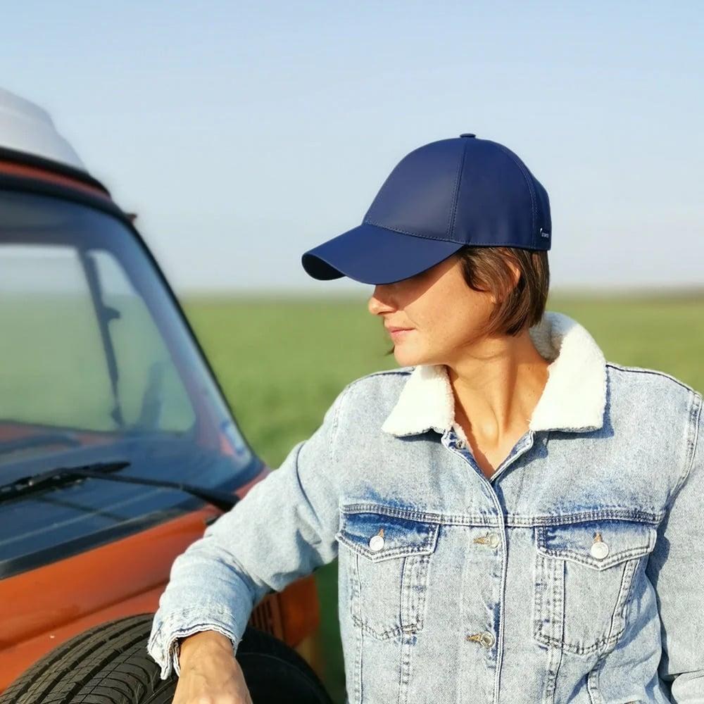 L'exception Casquette Imperméable Bleu Le Chapoté