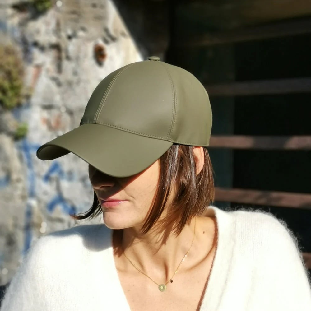 L'exception Casquette Imperméable Khaki Le Chapoté