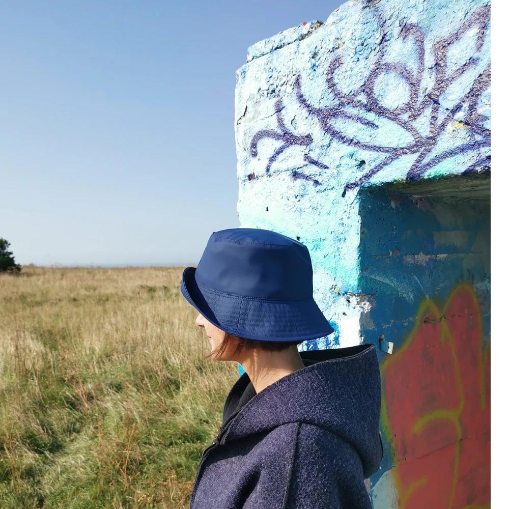 L'exception Chapeau De Pluie Bleu Le Chapoté