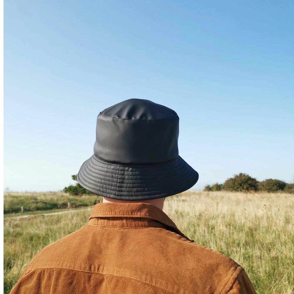 L'exception Chapeau De Pluie Noir Le Chapoté