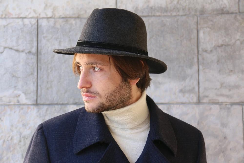 L'exception Chapeau Montréal Gris Courtois Paris