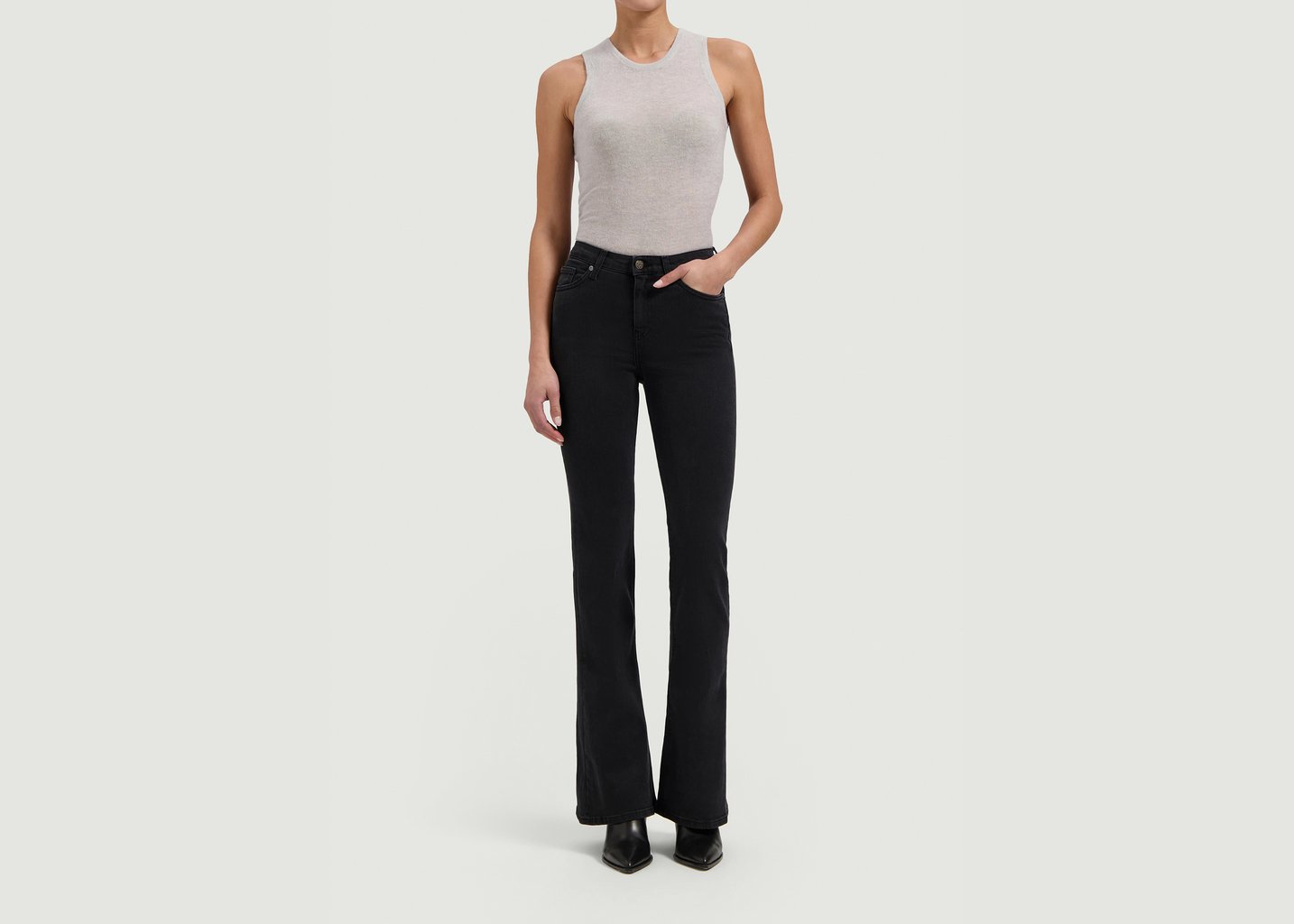 l'exception Jean Isy High Flared Noir Mud Jeans