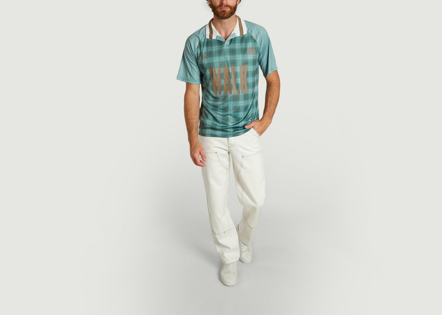 L'exception Le Maillot De Foot Vert Walk In Paris