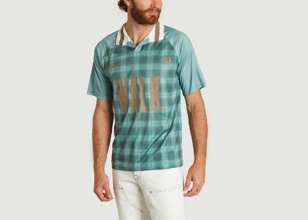 L'exception Le Maillot De Foot Vert Walk In Paris