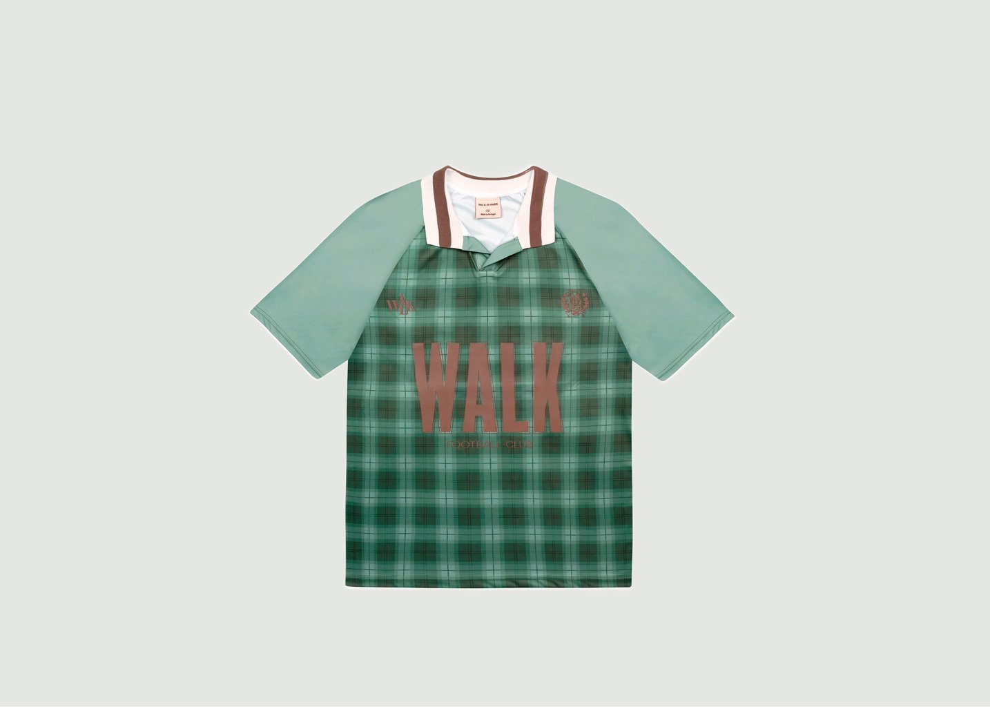 l'exception Le maillot de foot Vert Walk in Paris