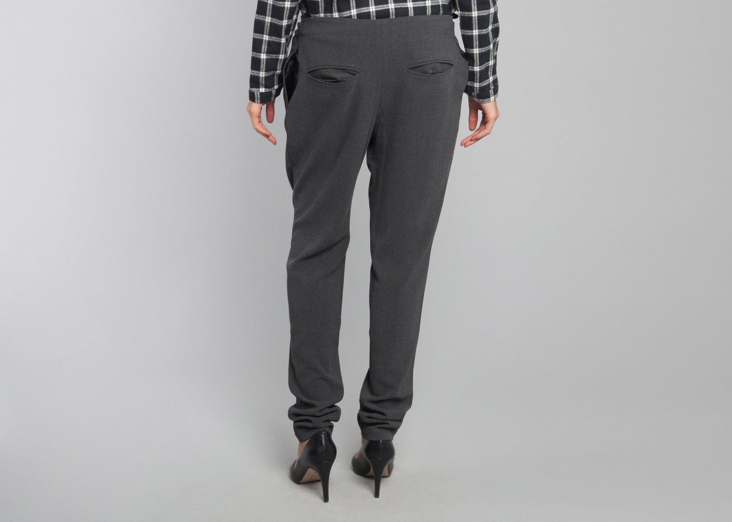 L'exception Pantalon Hostile Gris Raphaëlle H'Limi