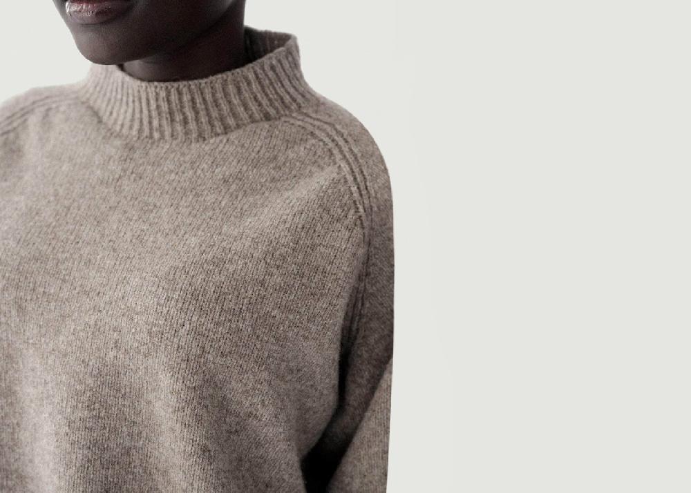 L'exception Pull Soar Beige Baserange