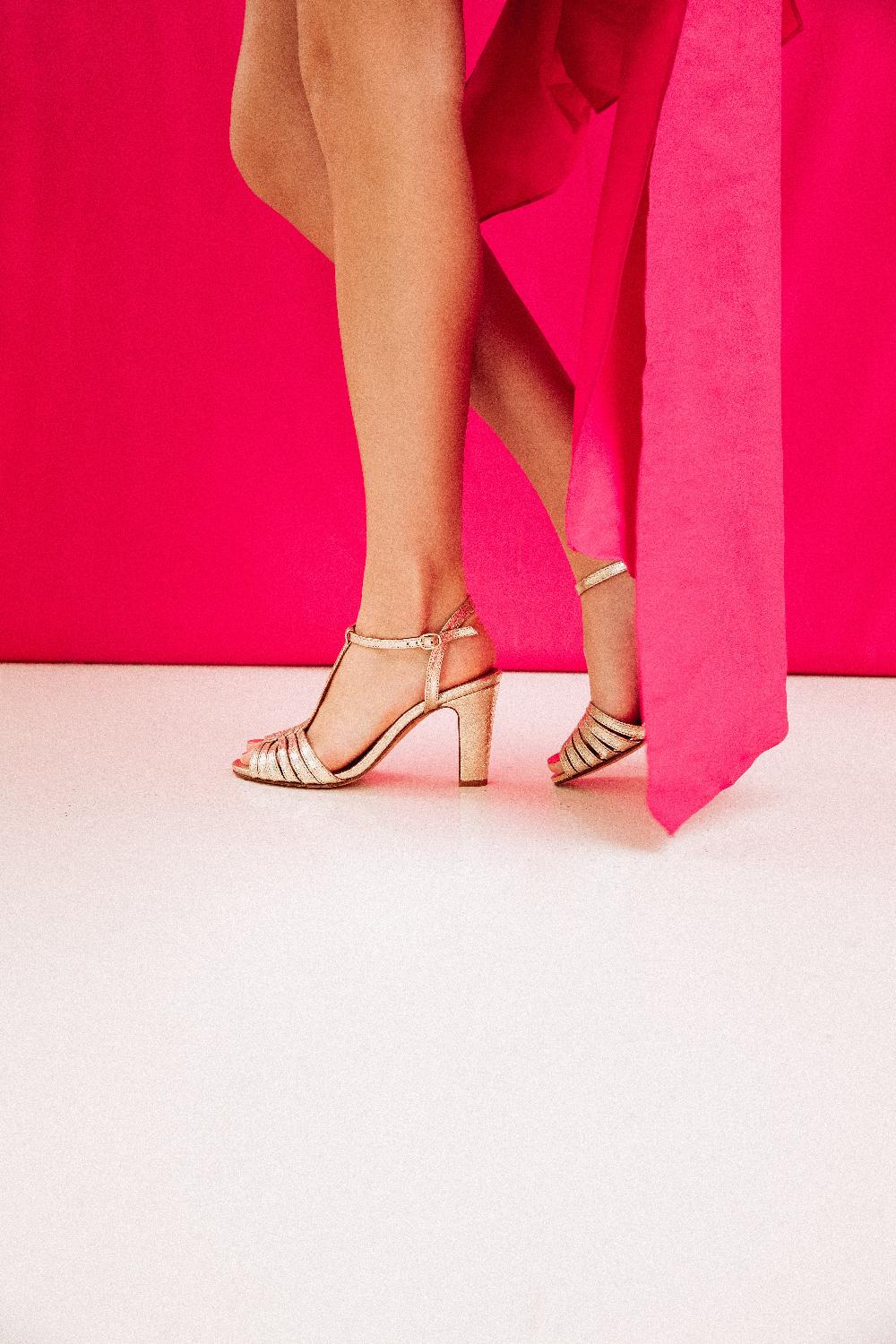 L'exception Sandales Daisy Or Bobbies Paris