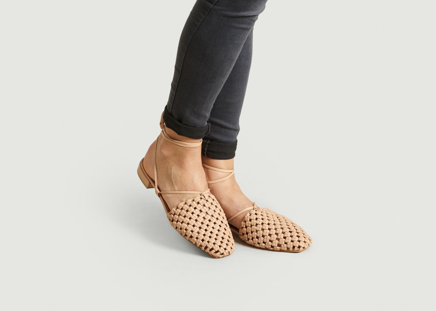 L'exception Sandales En Cuir Tressé Costa Nude Loq
