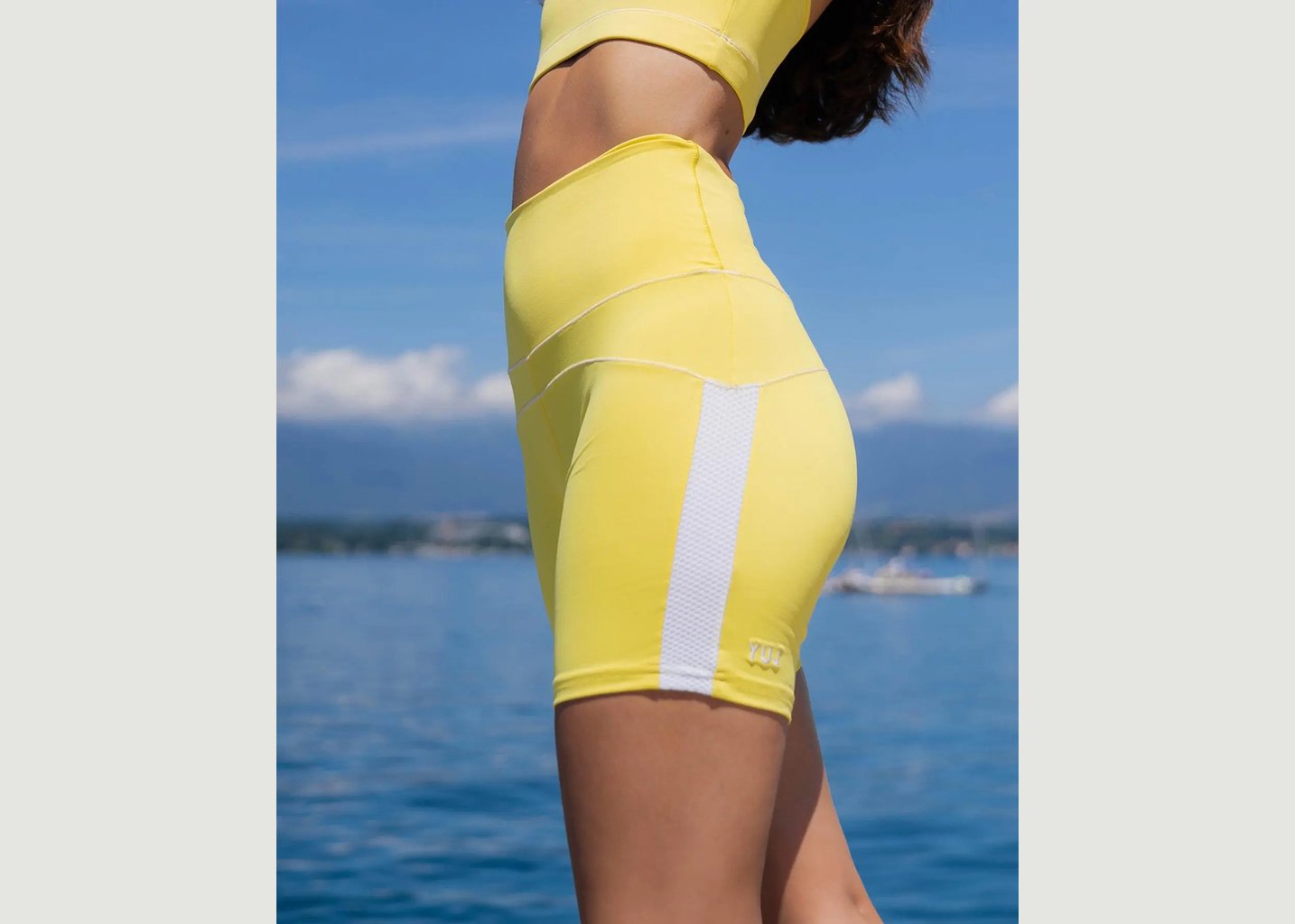 L'exception Short Light Jaune YUJ Paris