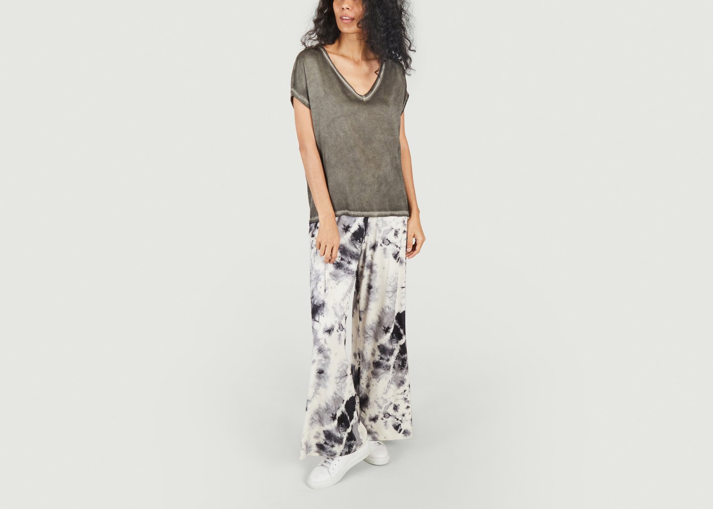 L'exception T Shirt Col V Khaki Majestic Filatures